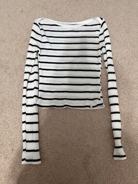 Urban Outfitters White and Black Striped Ribbed Long-Sleeve Top